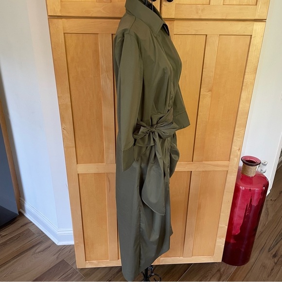 Venus army green button down collared midi Dress size 6 - Picture 3 of 12